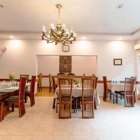 Vip House Hotel Peshawar Esterno foto