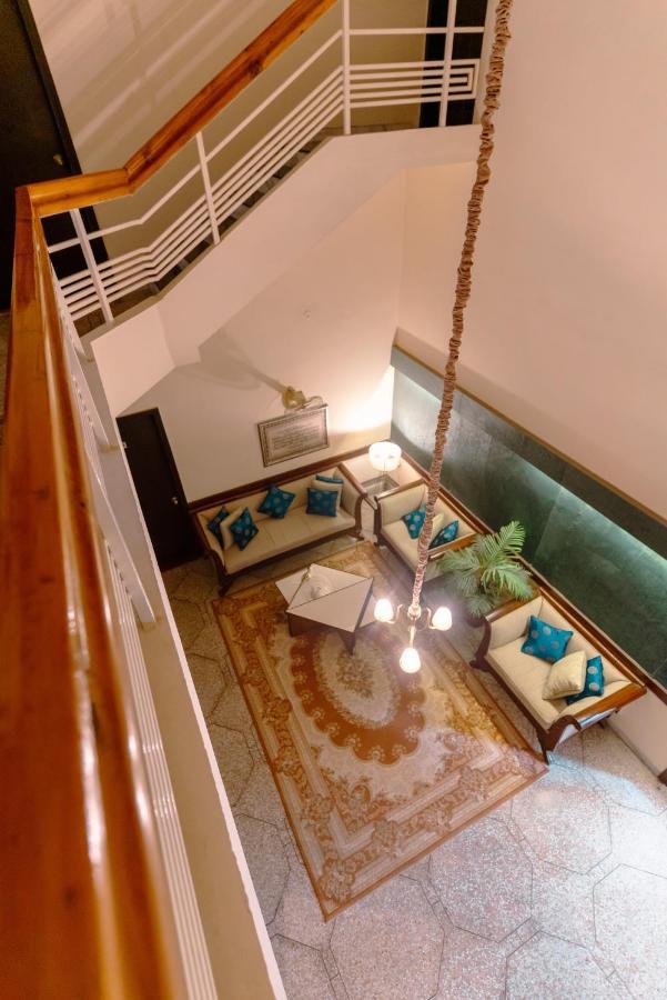 Vip House Hotel Peshawar Esterno foto