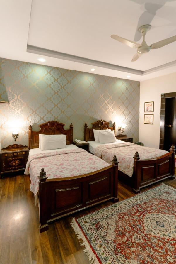 Vip House Hotel Peshawar Esterno foto