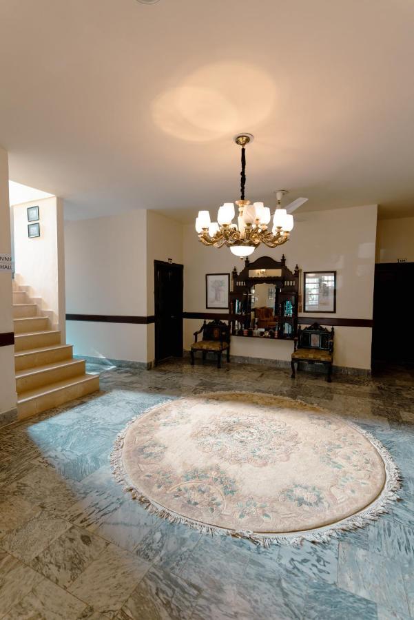 Vip House Hotel Peshawar Esterno foto