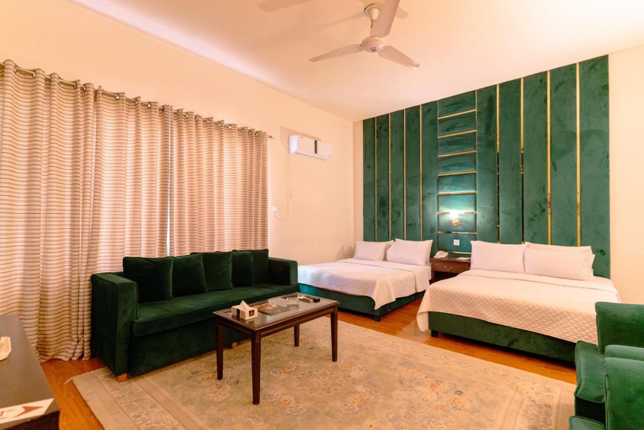 Vip House Hotel Peshawar Esterno foto